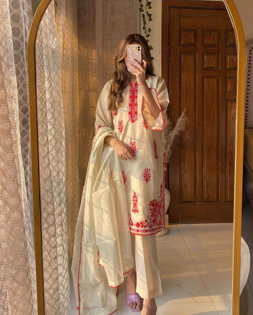 "Elegant 3-Piece Organza Malai Ensemble with Heavy Embroidery β¨π"